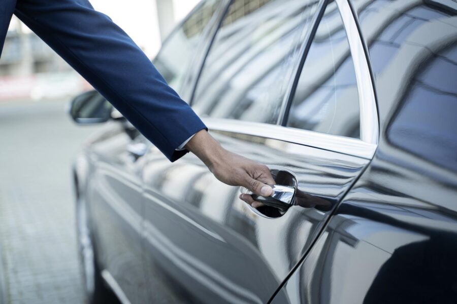 airport transfer corfu driver 1 1
